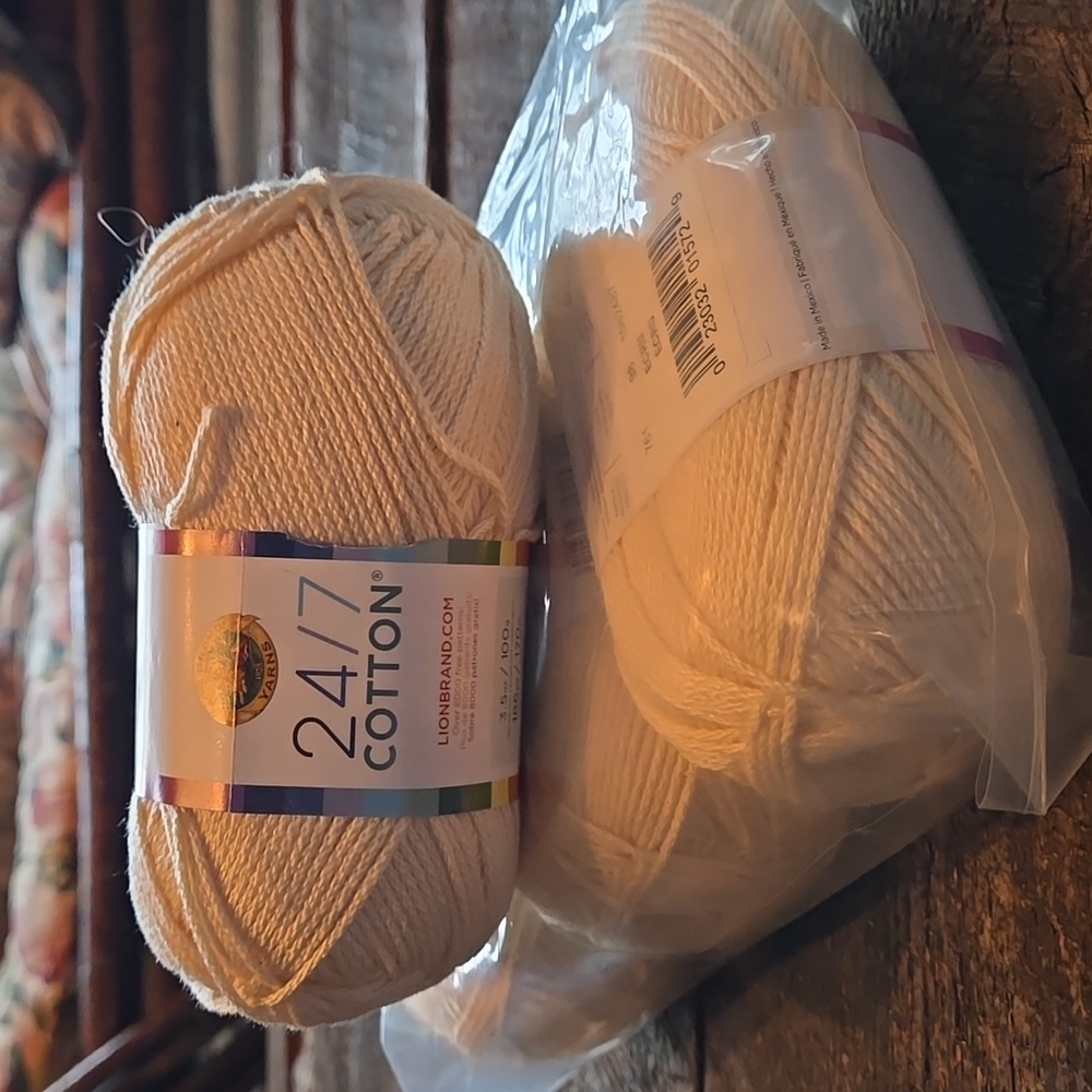 Lion Brand 24/7 100% Cotton- Ecru